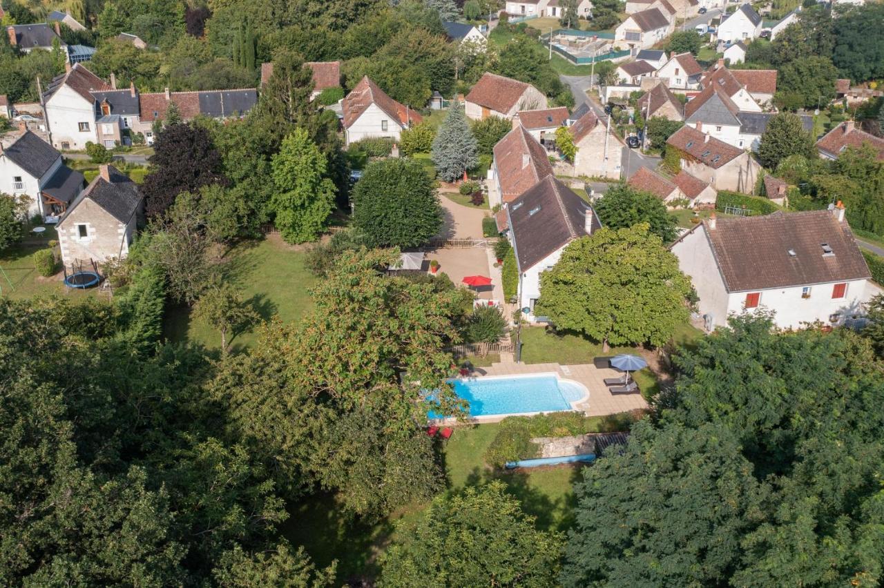 Le Clos De La Rousseliere Francueil Exterior photo